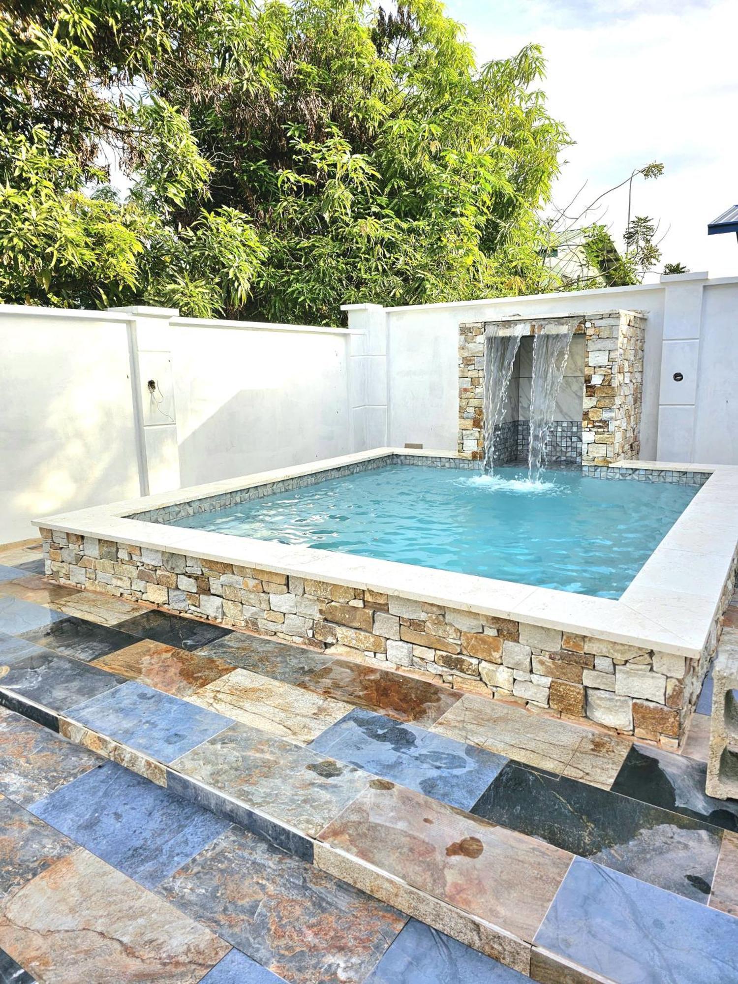 Travelholics Getaways Villa Piarco ภายนอก รูปภาพ